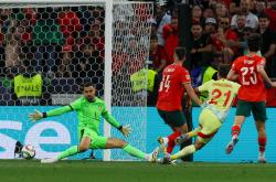 雷速体育下载-包含葡萄牙队连续两胜，成功晋级欧洲杯四强！的词条