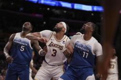 雷速体育官网首页-日本男篮爆冷马刺，詹姆斯一己之力扛起全队的简单介绍