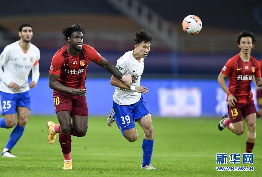 包含河北华夏幸福迎战山东鲁能：谁能赢得比赛？的词条