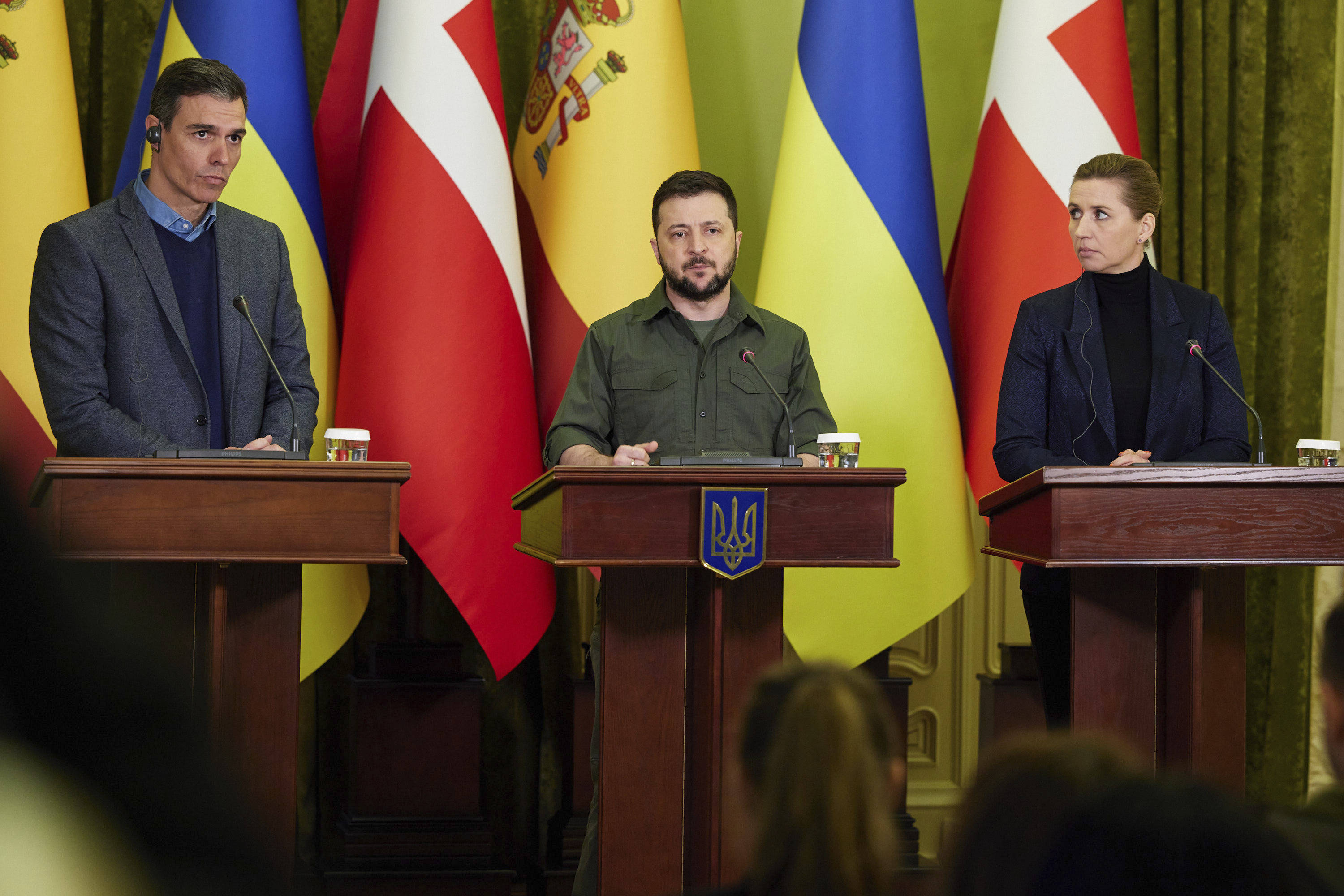 西班牙轻取丹麦,奥亚尔萨瓦尔状态火热的简单介绍 西班牙轻取丹麦,奥亚尔萨瓦尔状态火热的简单介绍