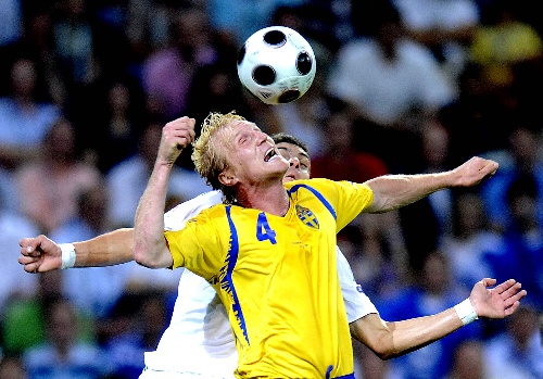 瑞典队碾压奥地利队，波尔高光表现